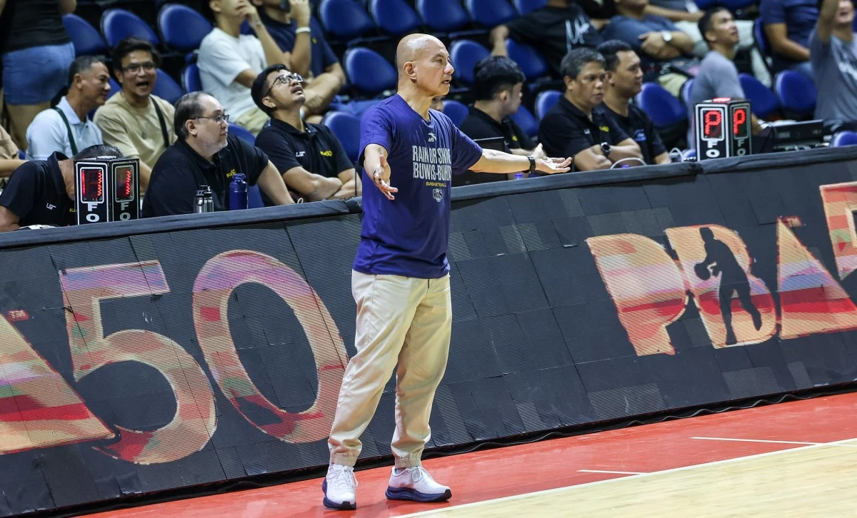 Rain or Shine coach Yeng Guiao promises to keep his emotions in check to avoid suspension. (PBA Images)