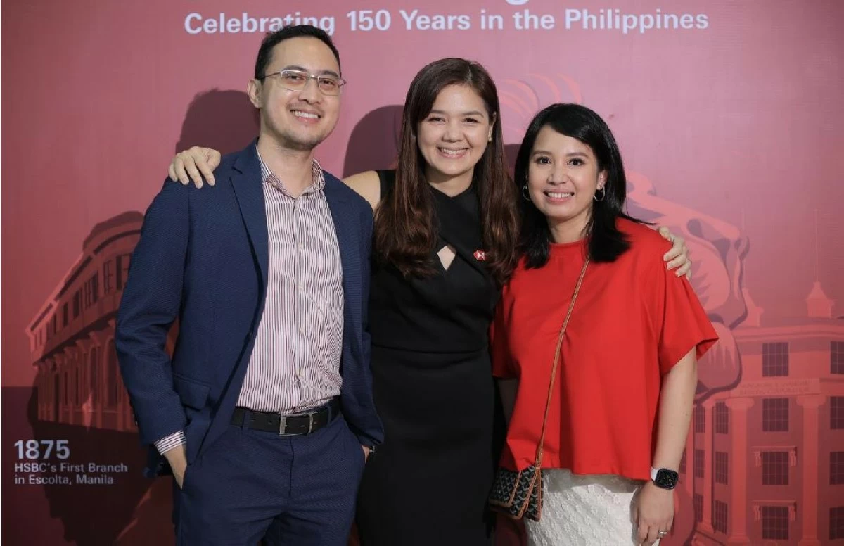 Minuch Anson with team 