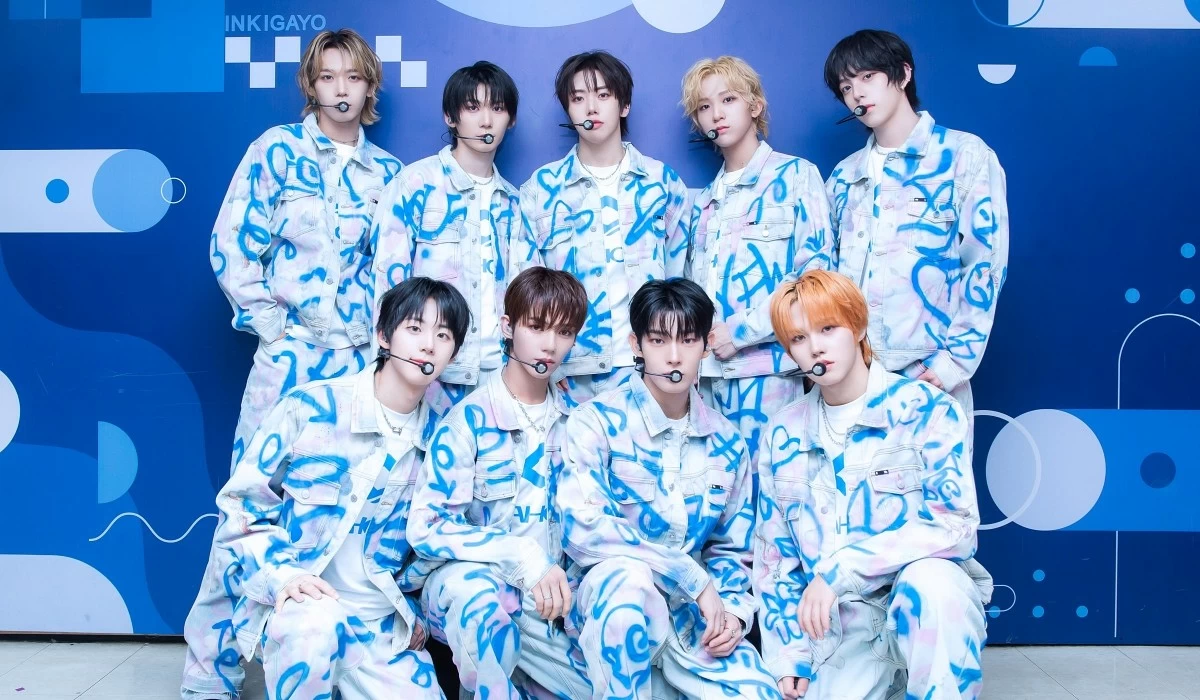 K-pop boy band AHOF on SBS' "Inkigayo" (X) 