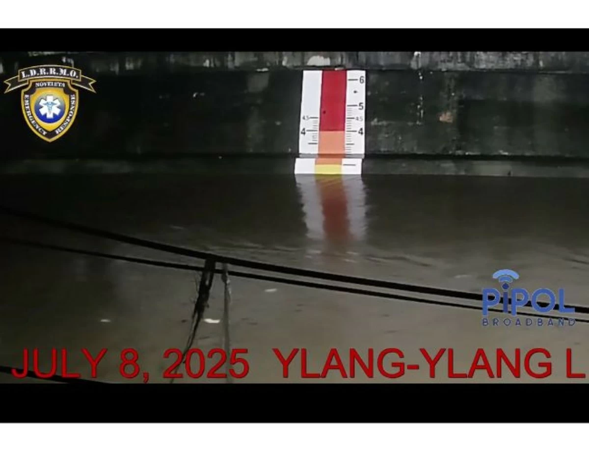 Screenshot of the Ylang-ylang River water level monitoring live stream by the Noveleta Local Disaster Risk Reduction Management Office on July 8 (MANILA BULLETIN)
