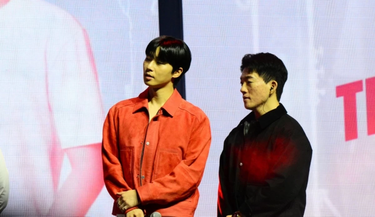 Korean star Park Seo Jun at the Century Tuna “Fit For Any Role: Park Seo Jun The Ultimate Fan Fest” on July 12 at the Araneta Coliseum (Jonathan Hicap) 