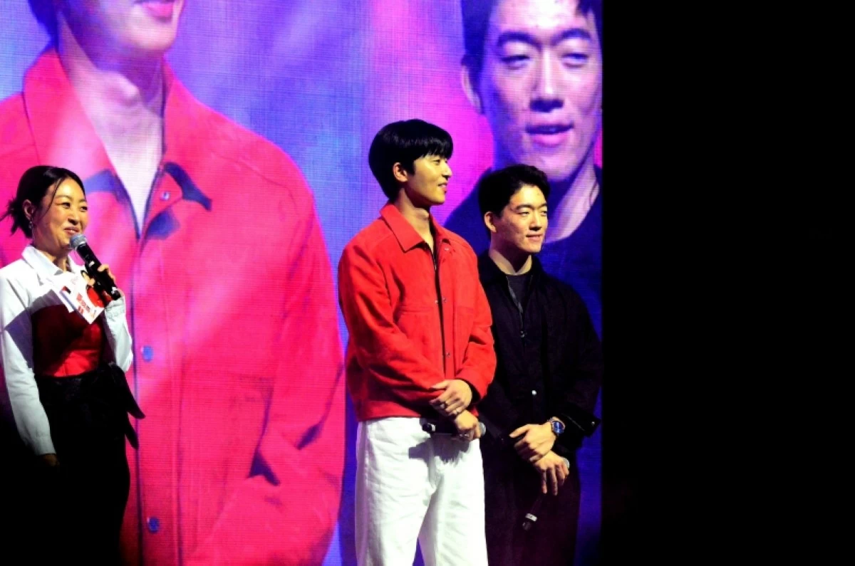 Korean star Park Seo Jun at the Century Tuna “Fit For Any Role: Park Seo Jun The Ultimate Fan Fest” on July 12 at the Araneta Coliseum (Jonathan Hicap) 