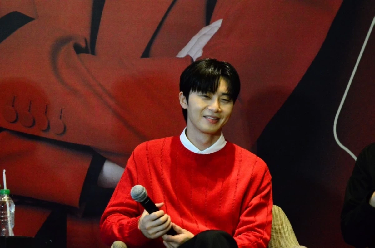 Korean star Park Seo Jun at the press conference for Century Tuna “Fit For Any Role: Park Seo Jun The Ultimate Fan Fest” on July 12 at the Marco Polo Ortigas Manila (Jonathan Hicap) 