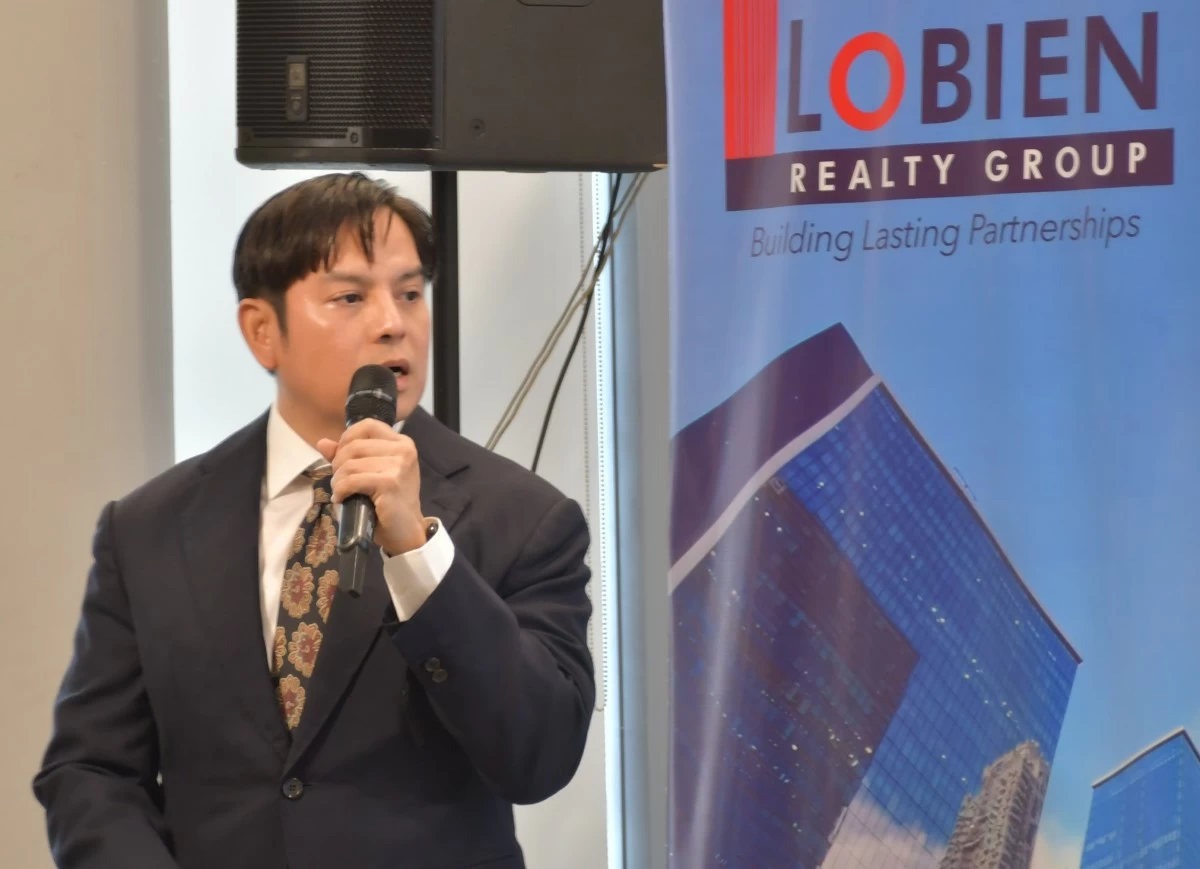 Jericho Linao, Lobien Realty Group director