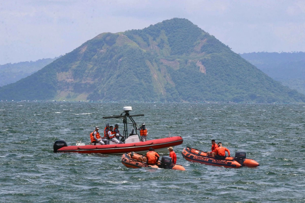 An inter-agency search and retrieval operation is conducted by the Philippine Coast Guard (PCG), Philippine National Police's Criminal Investigation and Detection Group (PNP-CIDG), and Department of Justice (DOJ) at the Taal Lake in Talisay, Batangas on July 10, 2025 to locate the remains of 34 missing sabungeros believed to have been killed and dumped in the lake. (Santi San Juan / MANILA BULLETIN)