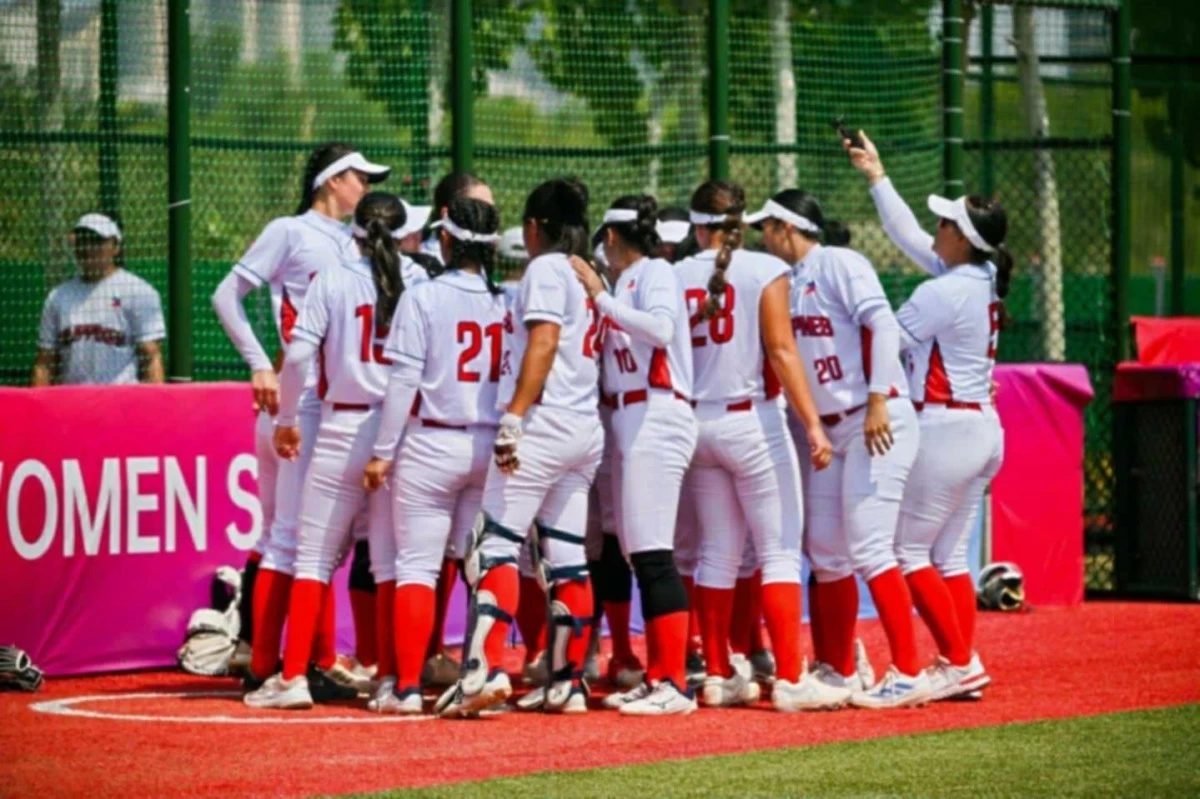 The Philippine Blu Girls absorb a heartbreaking defeat against China. (Softball Asia)