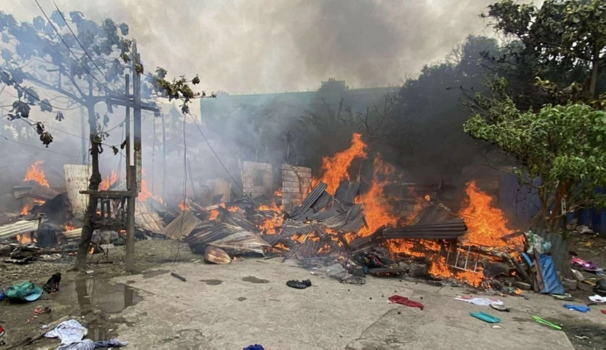 The fire in Barangay Ususan, Taguig on July 17 (Pinagsama Fire and Rescue Brigade on Facebook) 