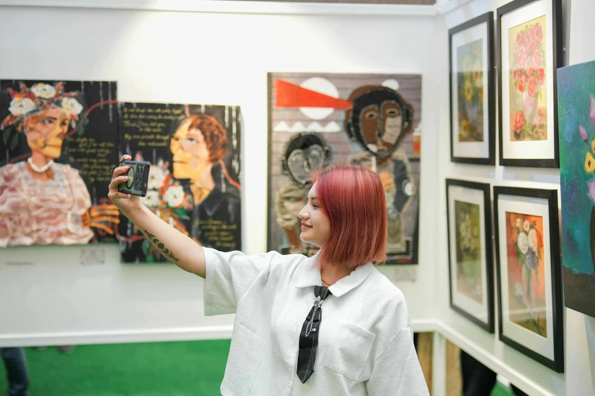Whether it’s a young visitor snapping a selfie or seasoned artists sharing stories behind their work, Art for Everyone at SM City Baguio brings together all ages to celebrate creativity and community.
