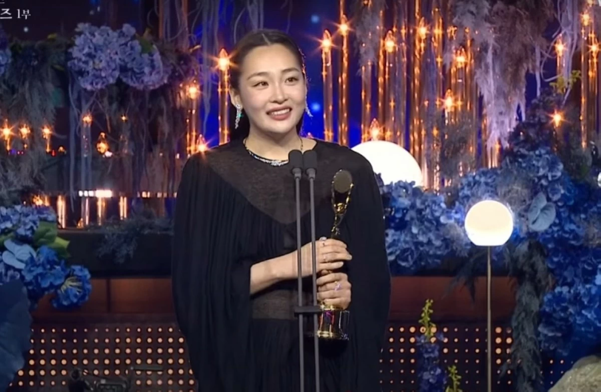 Best new actress winner Kim Min-ha (Screenshot from KBS Entertainment video on YouTube)