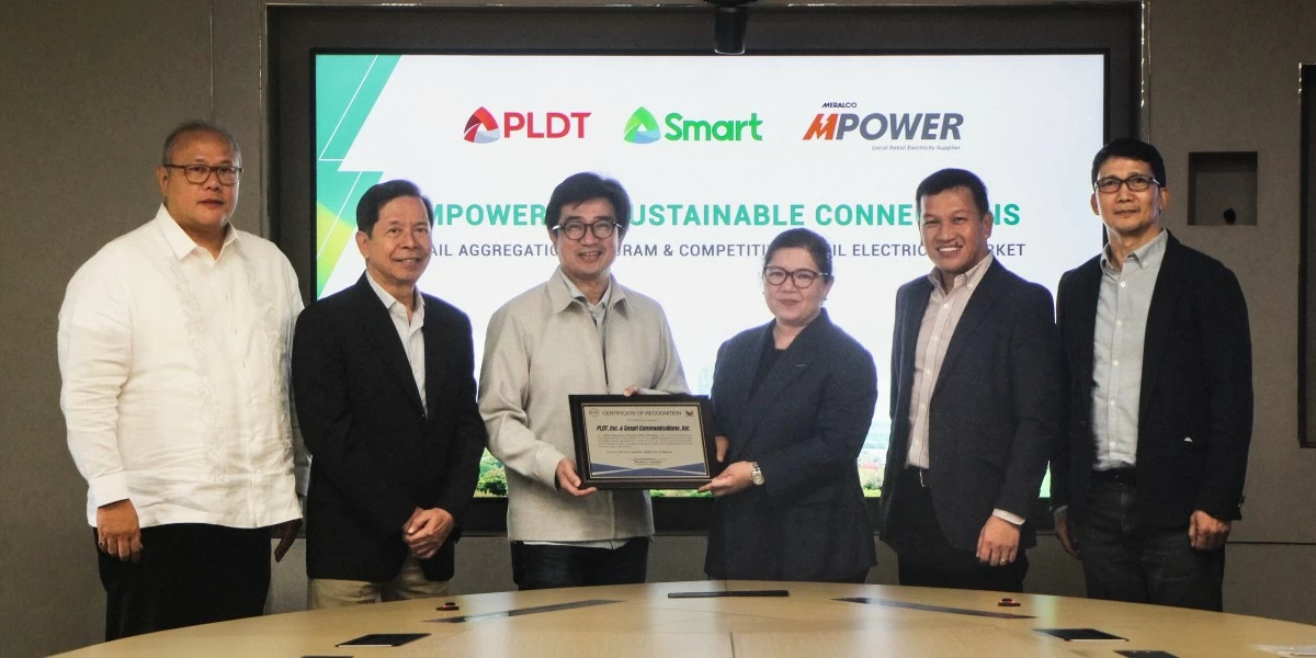 FOR A SMARTER AND GREENER NETWORK. PLDT Inc. and Smart Communications, Inc. have signed a landmark deal with MPower to transition its cell sites and facilities under the Retail Aggregation Program (RAP). In photo are (L-R) Independent Electricity Market Operator of the Philippines President and Chief Executive Officer Richard Nethercott, Smart Chief Operating Officer Anastacio R. Martirez, PLDT Chief Operating Officer Menardo G. Jimenez, Meralco First Vice President and MPower Head Redel M. Domingo, MPower Retail Sales Head Eddie John V. Adug and outgoing ERC Chairperson and Chief Executive Officer Monalisa Dimalanta.
