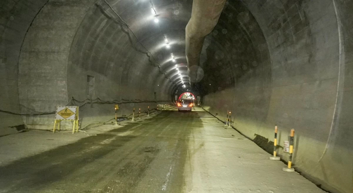 Excavation works continue inside the southbound tunnel of the Davao City Bypass using the New Austrian Tunneling Method (NATM), with only 32 meters remaining as of July 2025. (Photo: DPWH)
