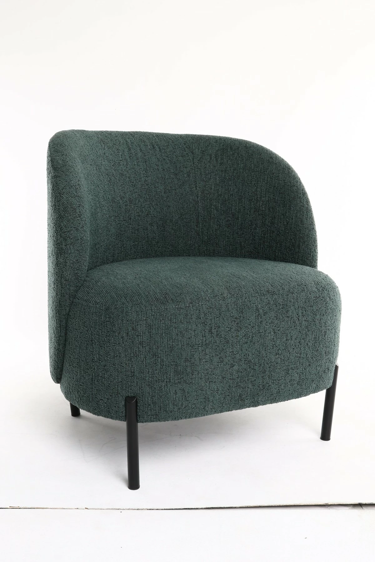 Mystic accent chair, P10,995.00