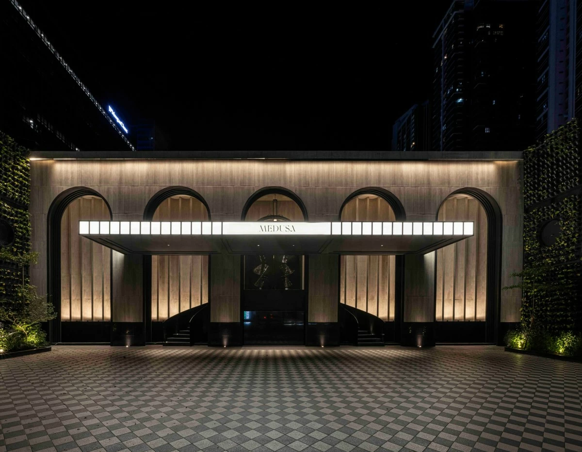 LOW-KEY LUXE Medusa’s private street-facing entrance sets it apart from the bustle of The Palace complex.