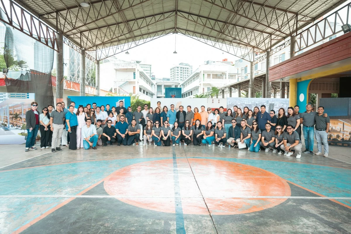 The Rockwell Land team joins the Wong and Castillo families of International Pharmaceuticals, Inc., along with key partners and individuals instrumental to the development.