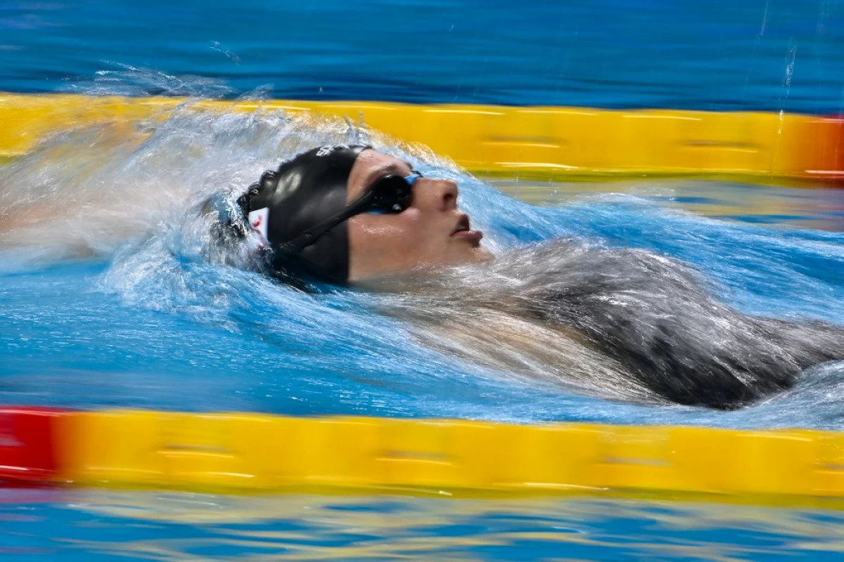 FILE - Summer McIntosh of Canada competes during the Women's 400m Medley Heats on day five of the World Short Course Swimming Championships in Budapest, Hungary, on Dec. 14, 2024. (AP Photo/Denes Erdos, File)
