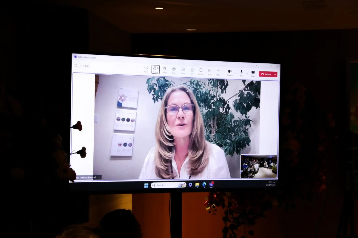 Tracey Annette Drabloes (Director of ISUN Skincare) joins virtually from Colorado, USA
