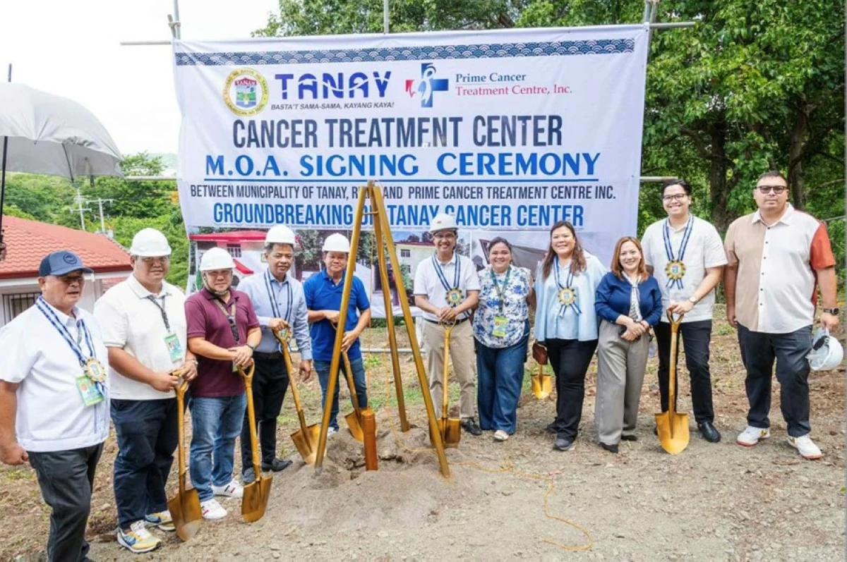 Tanay municipal government officials and PCTCI executives pose during the groundbreaking ceremony held recently at the Tanay National Government Complex in Tanay, Rizal