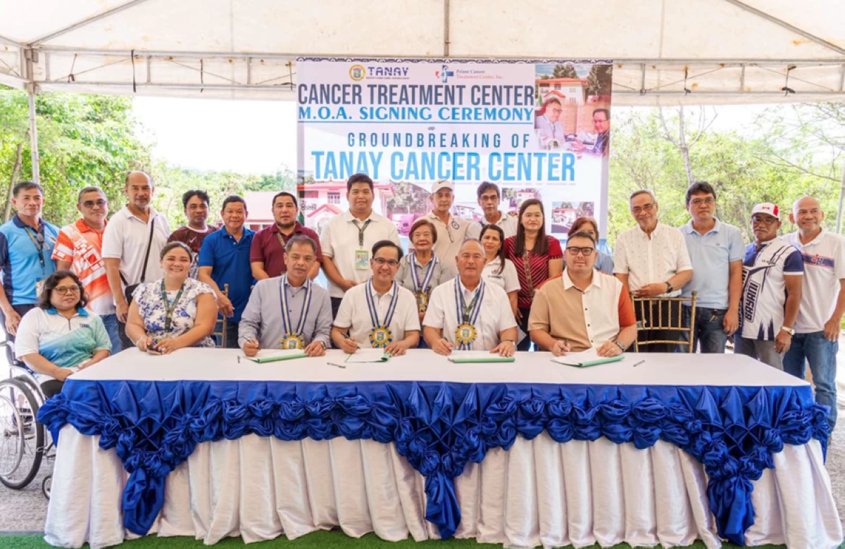 (from right to left, seated) Tanay Mayor Rex Manuel Tanjuatco, former Mayor Lito Tanjuatco,  Dr. Gjay Ordinal, PCTCI managing director;  and Mr. Michael Bernabe, PCTCI vice president for finance. Others in photo are PCTCI and Sangguniang Bayan officials (Photo from PCTCI)