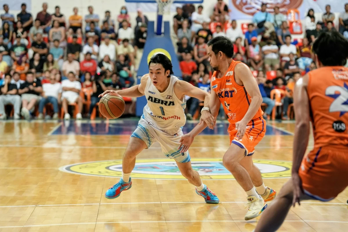 Dave Ildefonso delivers anew for the Abra Solid North Weavers.