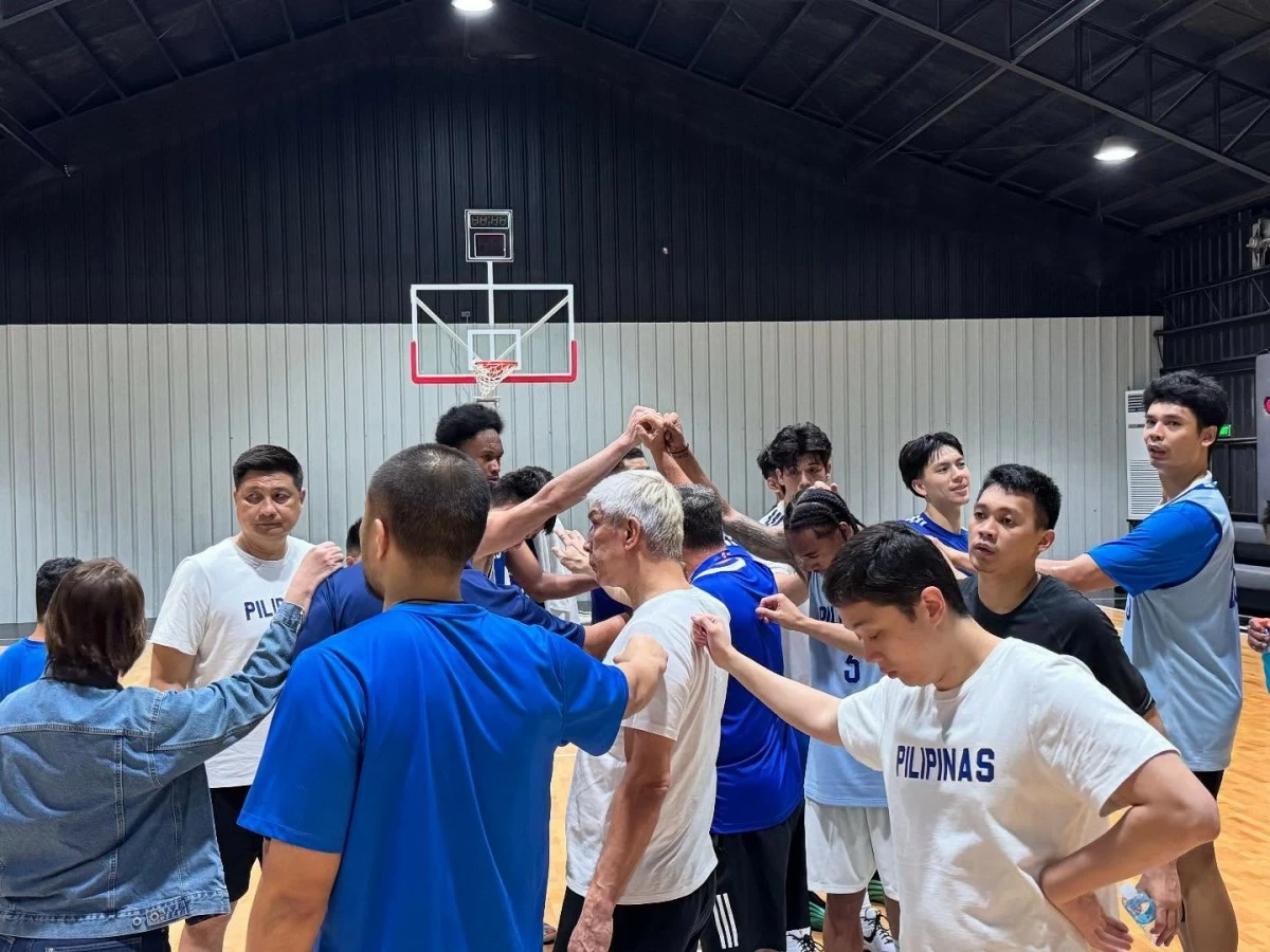 GILAS PILIPINAS trains at a camp in Pampanga in preparation for the FIBA Asia Cup. (SBP)