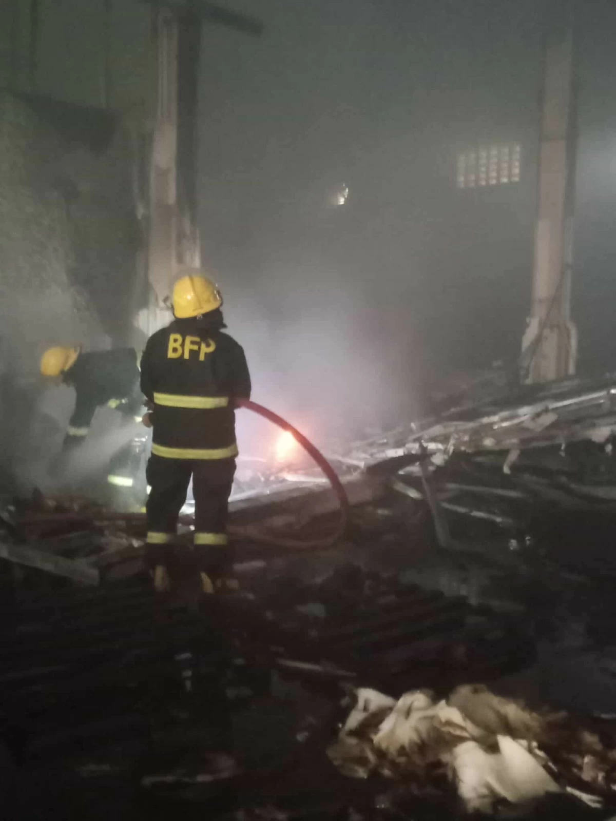 The fire in Barangay Western Bicutan in Taguig on July 27 (Photo from Southside BERT Fire and Rescue Team on Facebook) 