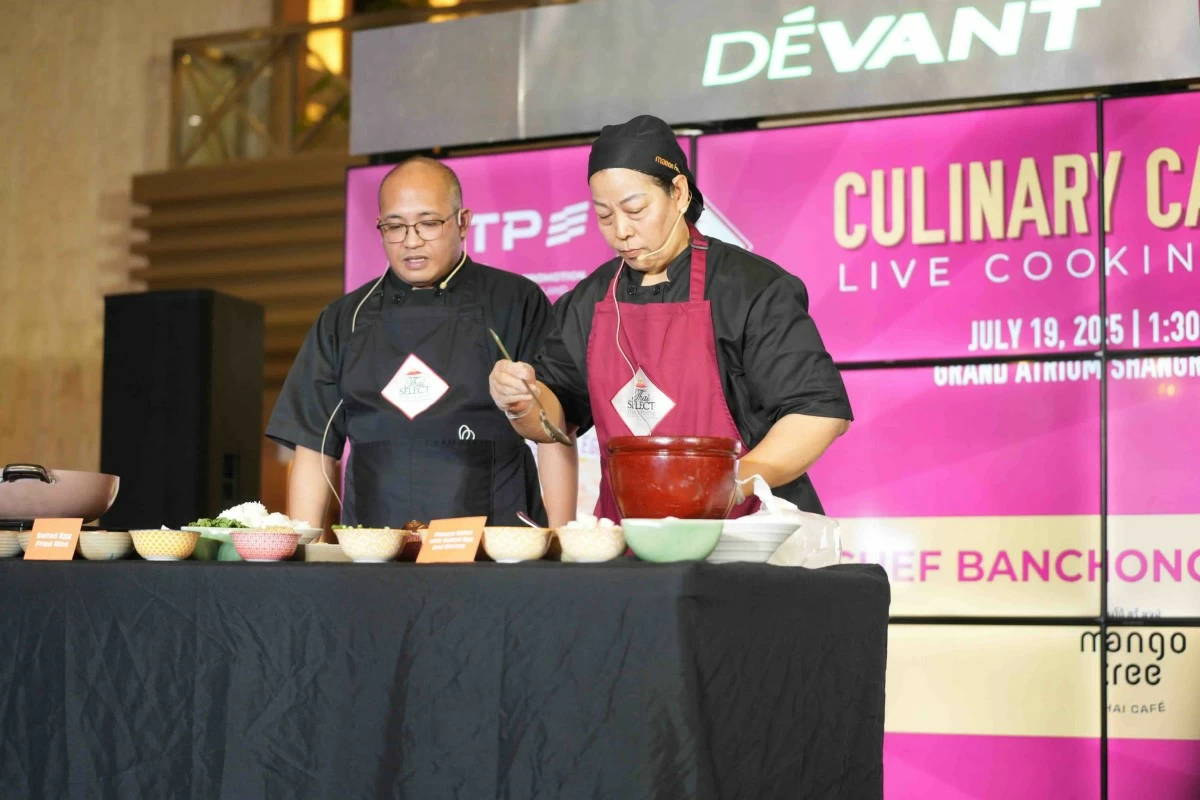 Demo of Mango Tree with chefs Banchong Singthis and Elijah Estillore