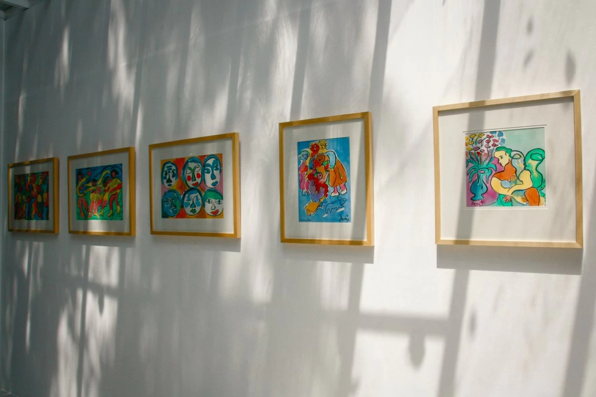 TOMORROW'S ARTISTS Scholarsip Café also offers a space for artists to share their works through its gallery spaces