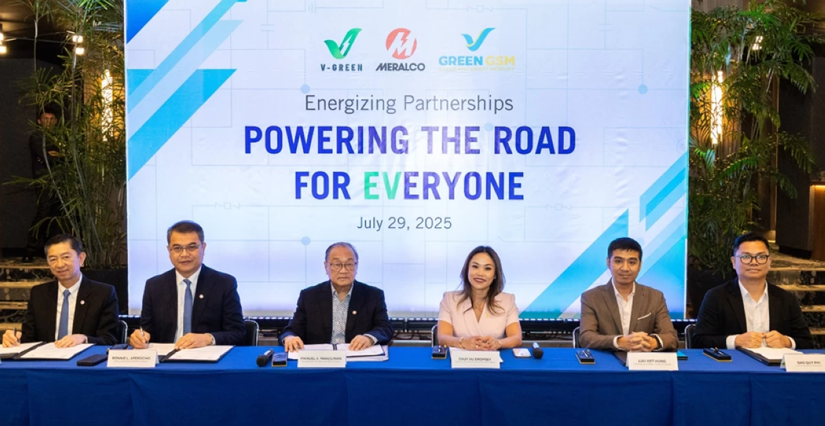 In photo are (L-R) Senior Vice President and Chief Revenue Officer Ferdinand O. Geluz, Meralco Executive Vice President and Chief Operating Officer Ronnie L. Aperocho, Meralco Chairman and Chief Executive Officer Manuel V. Pangilinan, Vingroup JSC Chief Corporate Development and Strategic Finance Officer Thuy Vu Dropsey, V-Green Philippines Chief Executive Officer Luu Viet Hung and Green GSM Philippines Chief Executive Officer Dao Quy Phi.