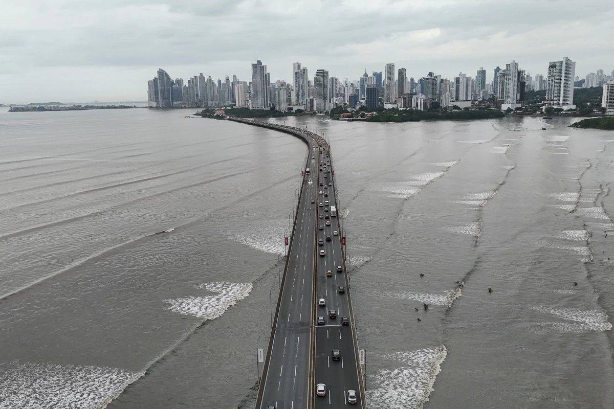 CARS are at a standstill on the Pan-American Highway in Panama City, Panama Wednesday, July 30, 2025, following a tsunami warning after an earthquake struck off the coast of Russia early Wednesday. (AP)