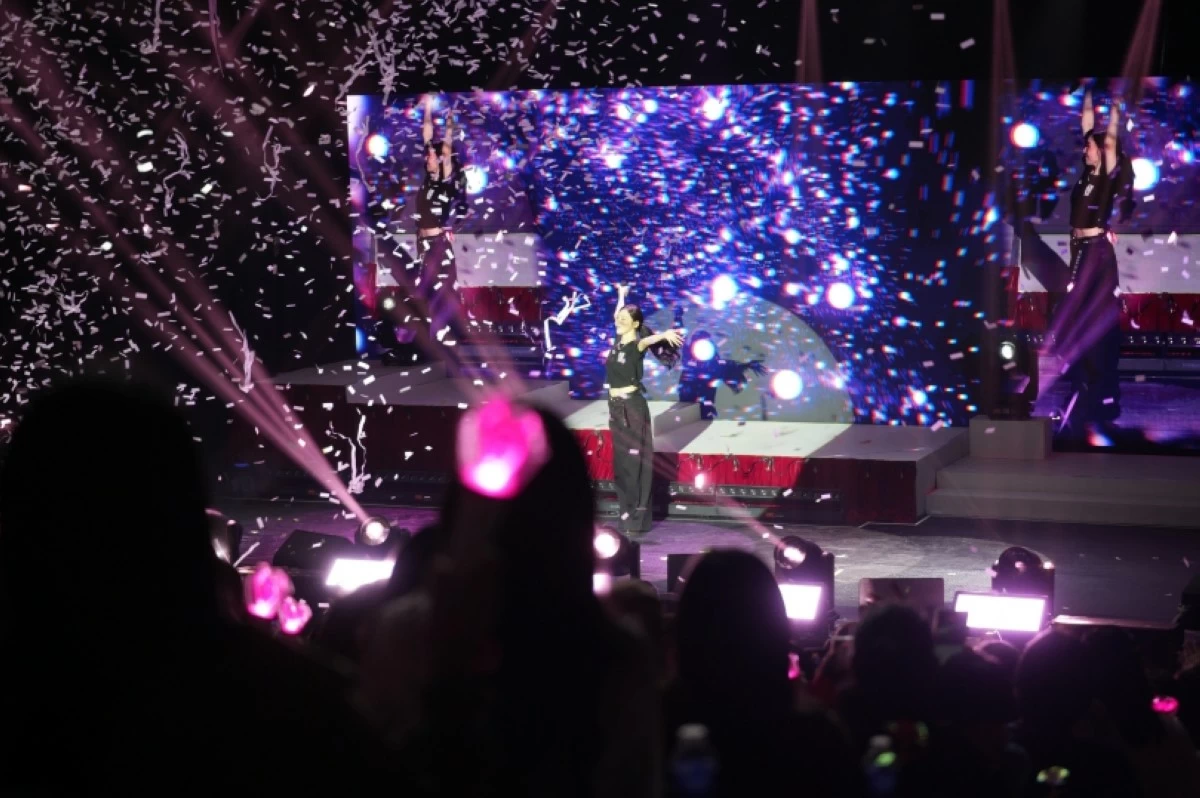 Tiffany Young at her “Here for You” Fan Concert Tour in Manila on July 27 at the Samsung Hall of SM Aura Premier (Photo from L-Squared Productions).