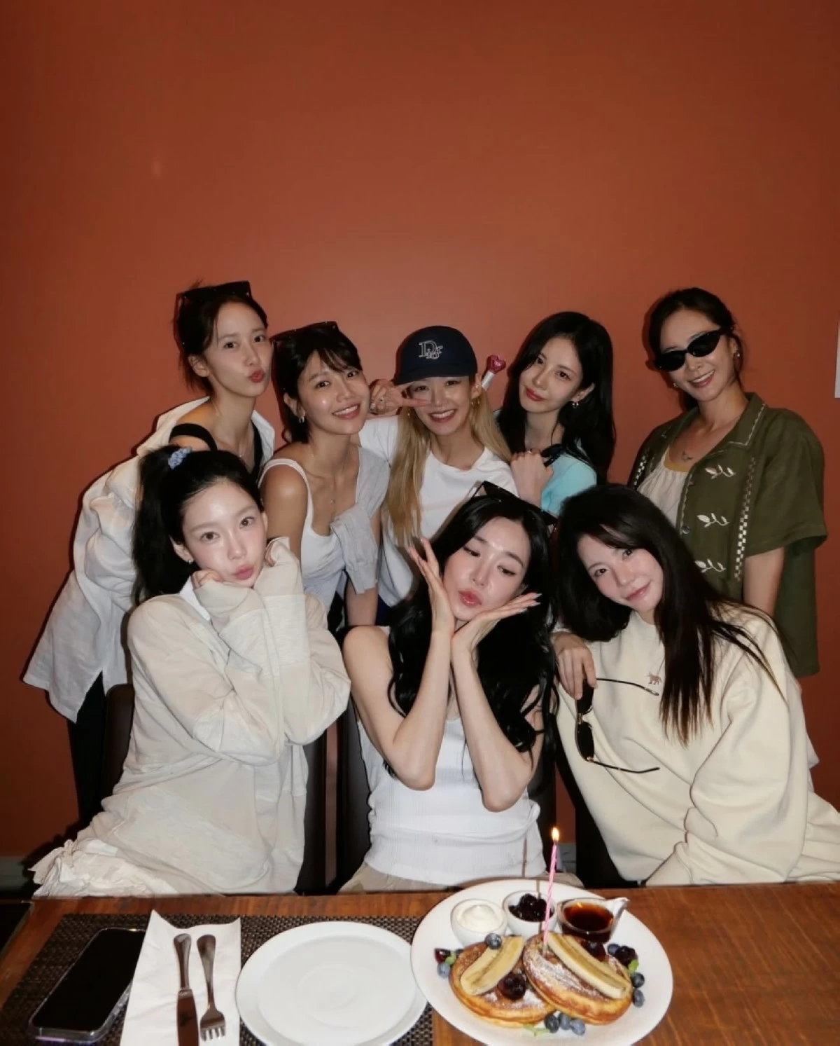 Tiffany Young marked her birthday on Aug. 1 with fellow members of Girls' Generation (Instagram) 