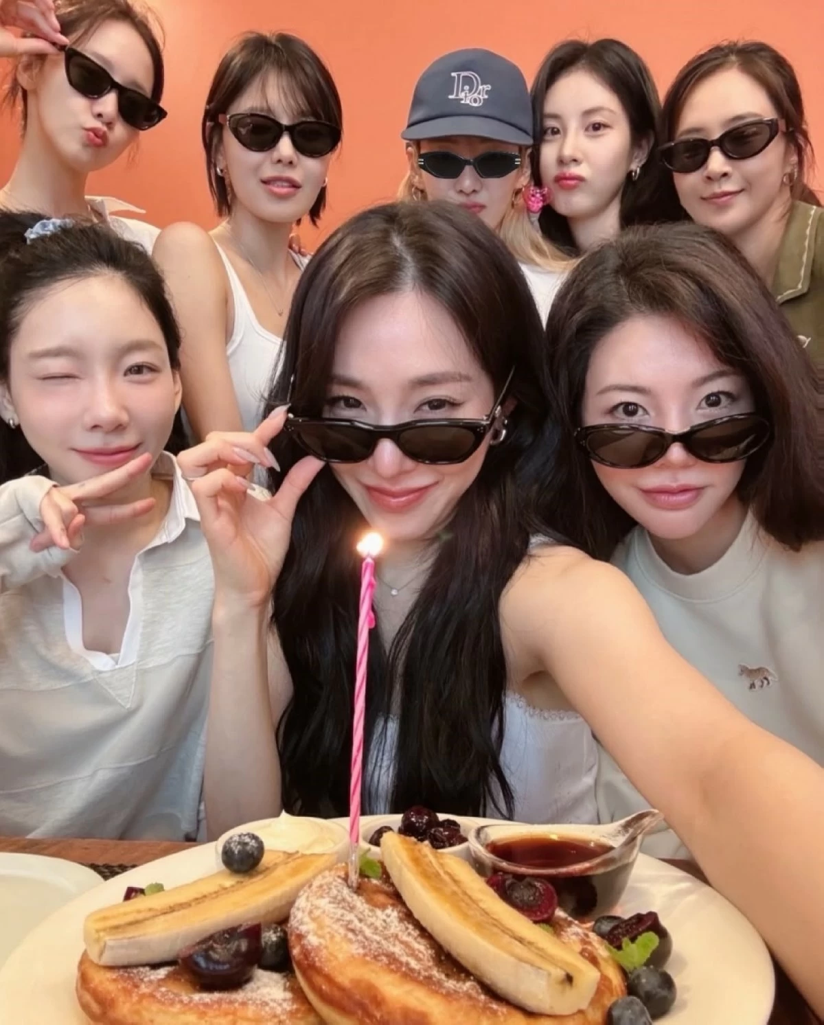 Tiffany Young marked her birthday on Aug. 1 with fellow members of Girls' Generation (Instagram) 