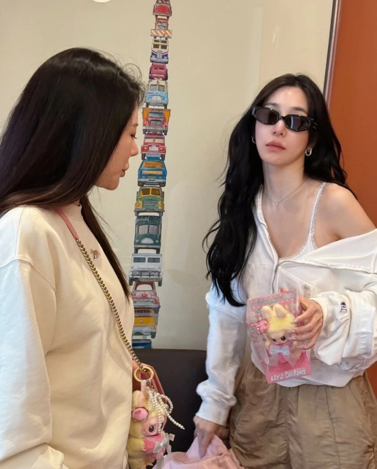 Tiffany Young marked her birthday on Aug. 1 with fellow members of Girls' Generation (Instagram) 