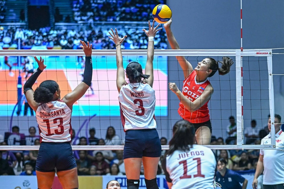 Myla Pablo tries to carry the fight for Petro Gazz in its bid for a quarters seat. (PVL Images)