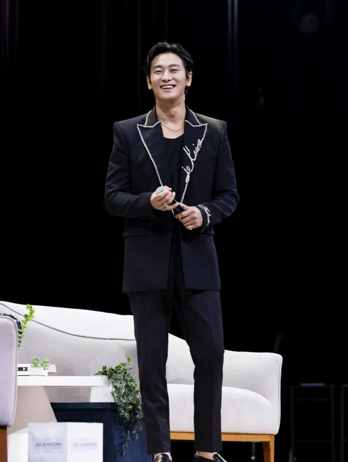 Korean star Ju Ji-hoon at his Juniverse in Manila fan meeting on Aug. 2 at the Newport Performing Arts Theater (Photo from Bliztway Entertainment) 