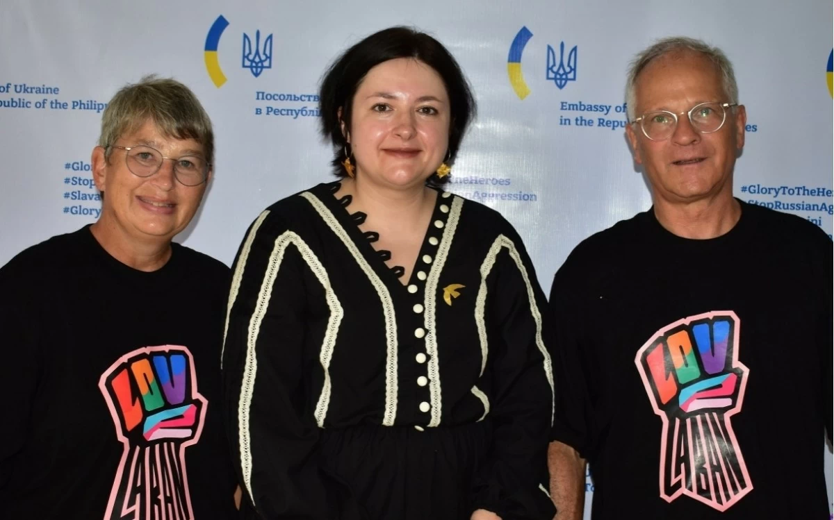 Mme. Marina Puhan Pfaffernoschke, Ambassador Yuliia Fediv, and Ambassador Andreas Michael Pfaffernoschke of the Embassy of Germany