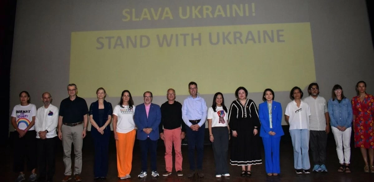 Ambassadors from various nations accredited to the Philippines, Quezon City Mayor Joy Belmonte, and Dean Dr. Maria Labiste of the University of the Philippines College of Mass Communication