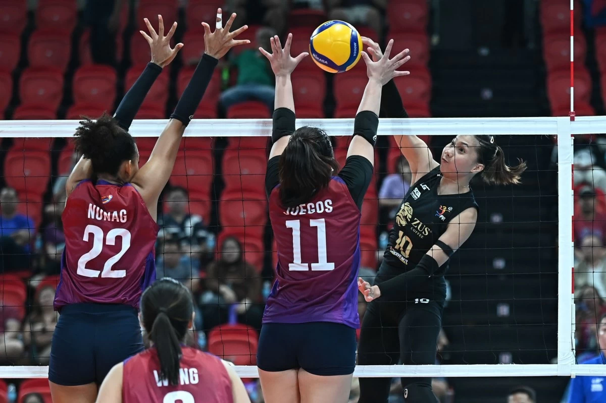 Chinnie Arroyo scores 21 points for the ZUS Thunderbelles. (PVL Images)