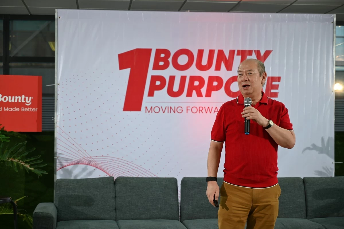 Atty. Kenneth Cheng, President and CEO of Bounty Fresh Group Holdings Inc., addresses employees during the recent Bounty Town Hall.