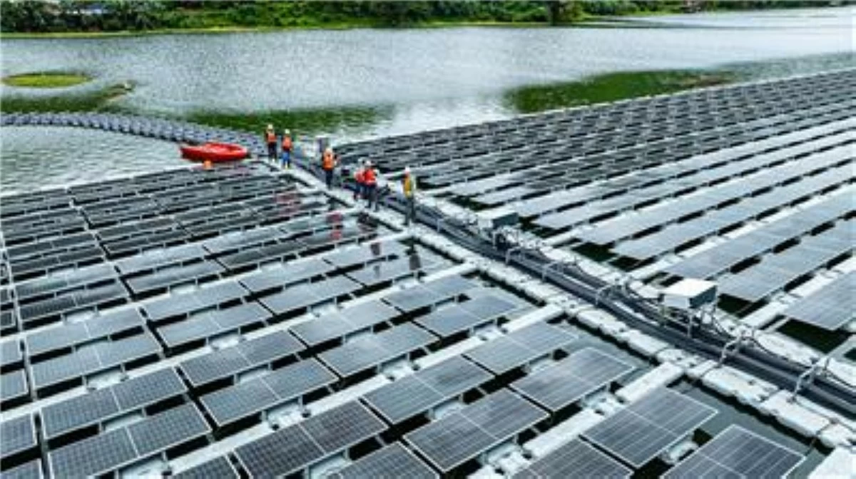 Black & Veatch powers the Philippines' first megawatt-scale floating solar facility, Carmen Copper