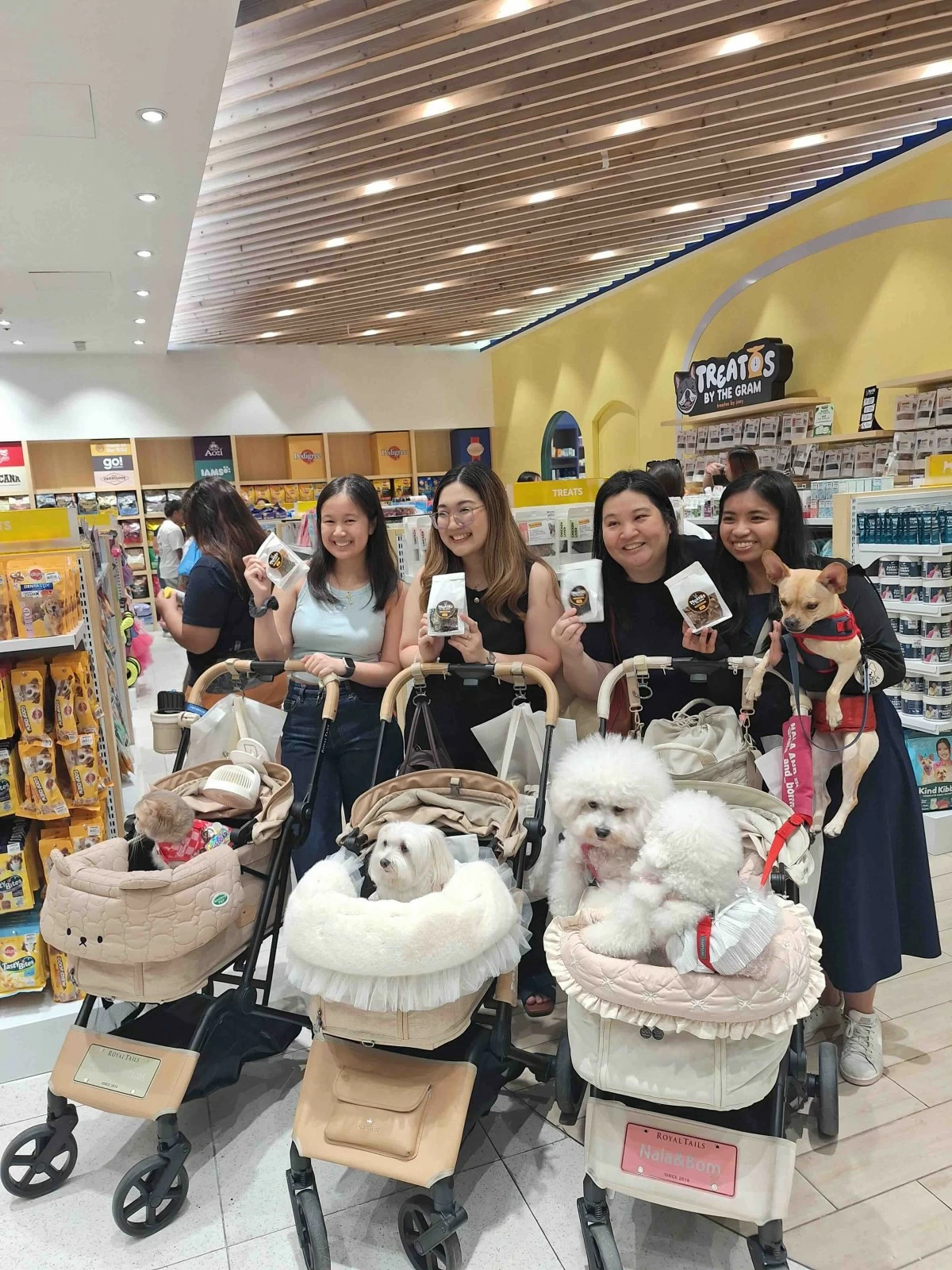 Shoppers at Treats by the Gram