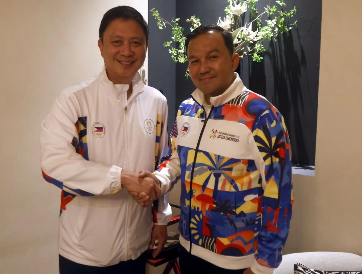 PSC Chairman Patrick Gregorio and Team Philippines Chef de Mission Stephen Arapoc. 