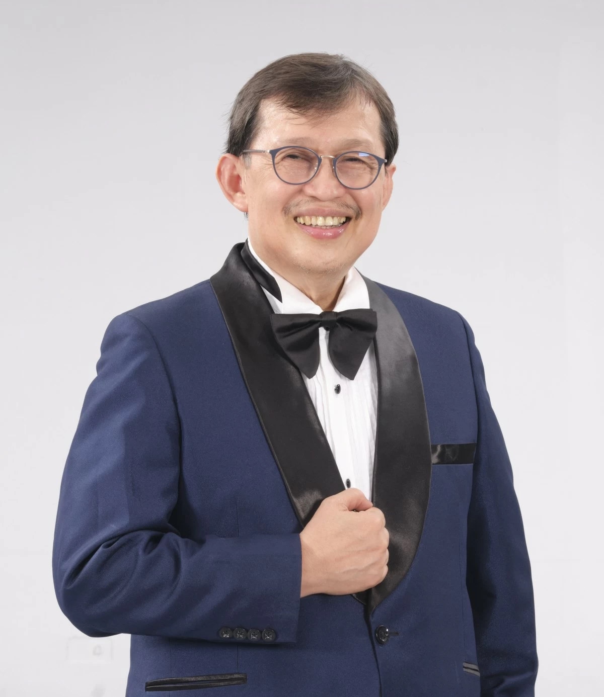 Dr. Ed Manguiat