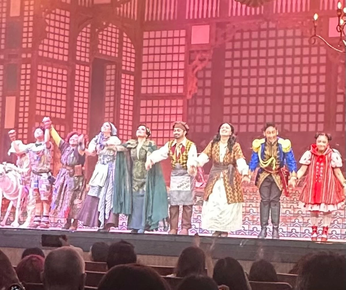 'Into the Woods' curtain call.