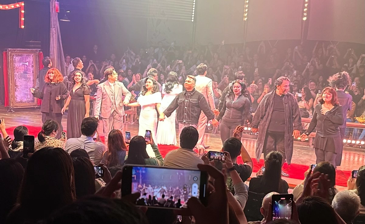 Taking their bow at the Side Show.
