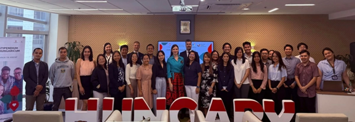 Alumni, scholars, members of Cubers Association PH, and the Embassy of Hungary representatives