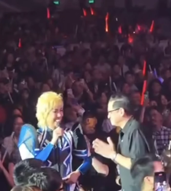 Vice Ganda (left) and Sen. Bam Aquino (A screenshot from Facebook)