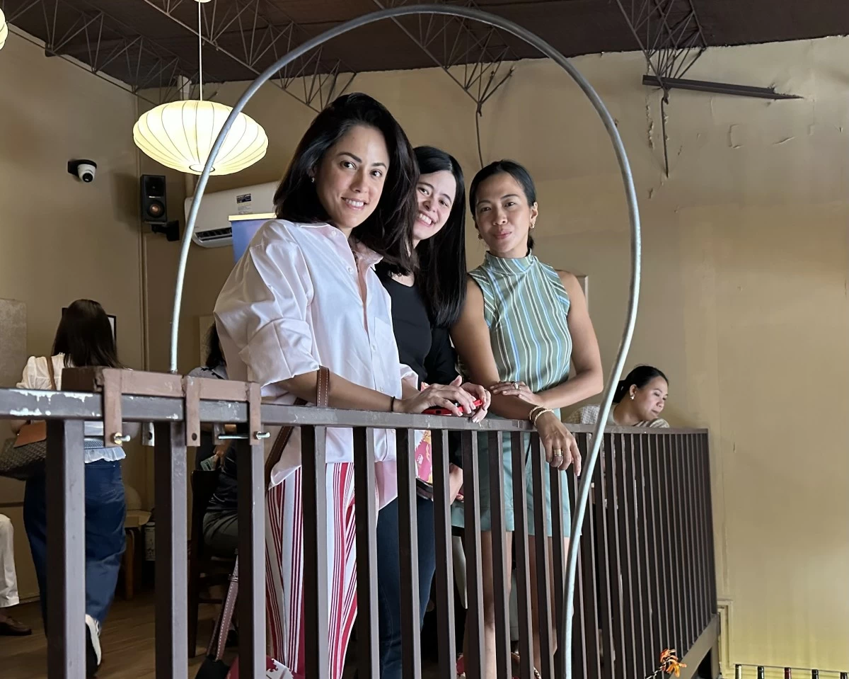 More friends showing their support for Nicole.