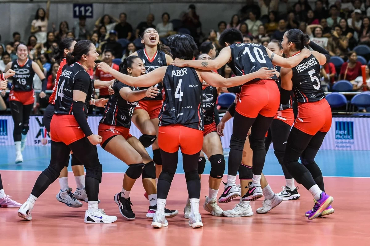 Chery Tiggo celebrates its return trip to the finals. (PVL Images)