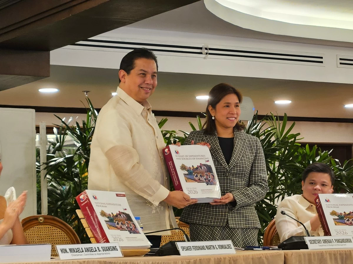 House Speaker Martin Romualdez (left), DBM Secretary Amenah Pangandaman (Ellson Quismorio/ MANILA BULLETIN)